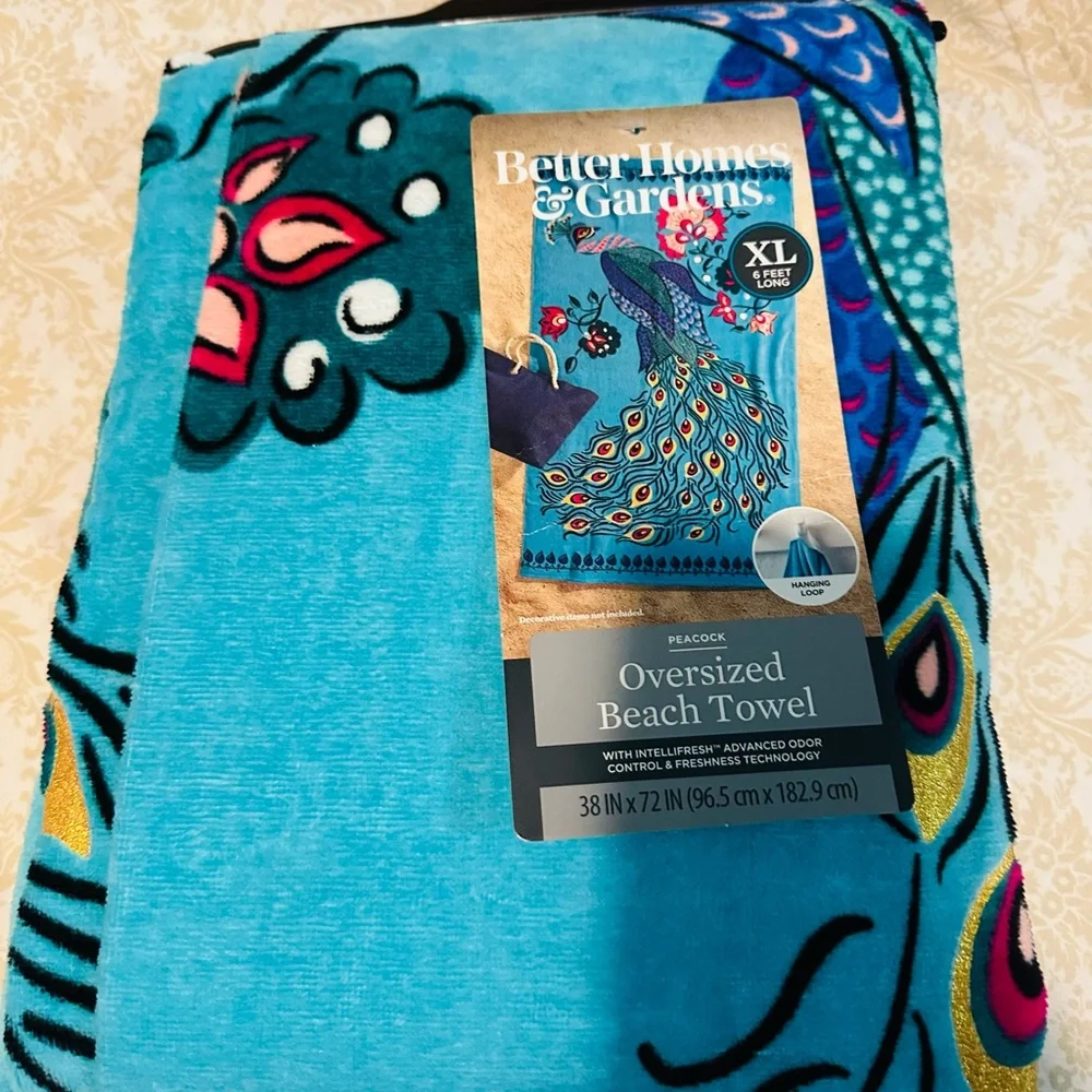 Better Homes & Gardens✨💙💜🦚Oversized Beach Towel-Peacock Design